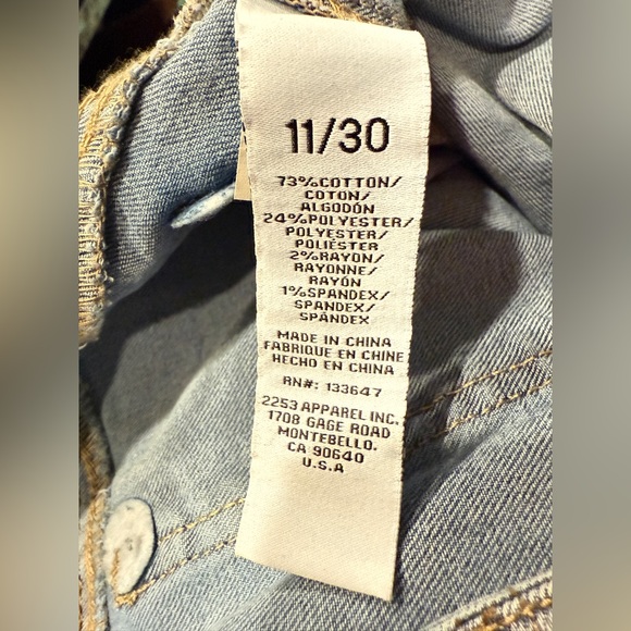 Re Generation by Celebrity Pink wide leg zip cargo Jeans - women’s size 11/30 - Picture 10 of 12